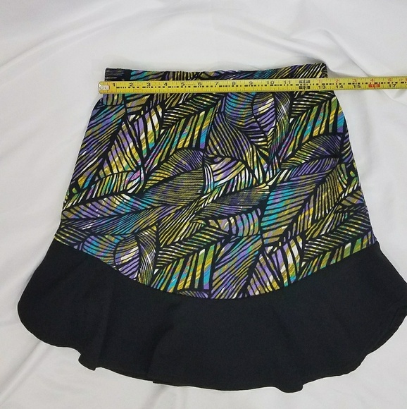 Saks Fifth Avenue Red Mini Skirt Size S NWOT - Picture 3 of 6